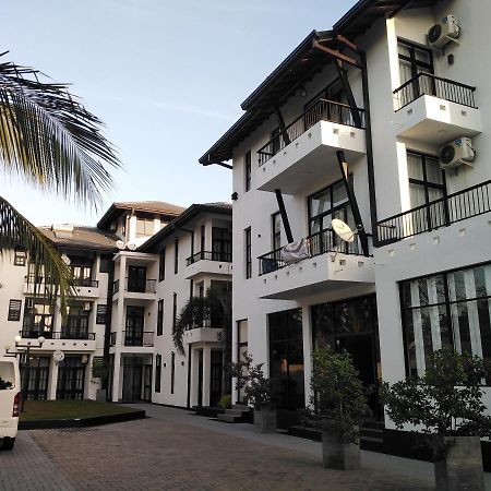 3R Resort Negombo Esterno foto
