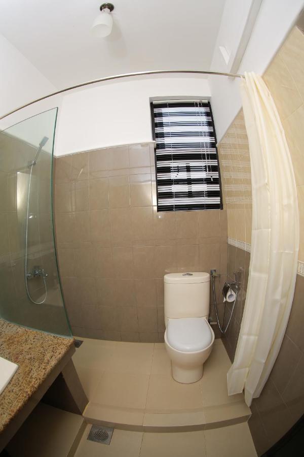 3R Resort Negombo Esterno foto