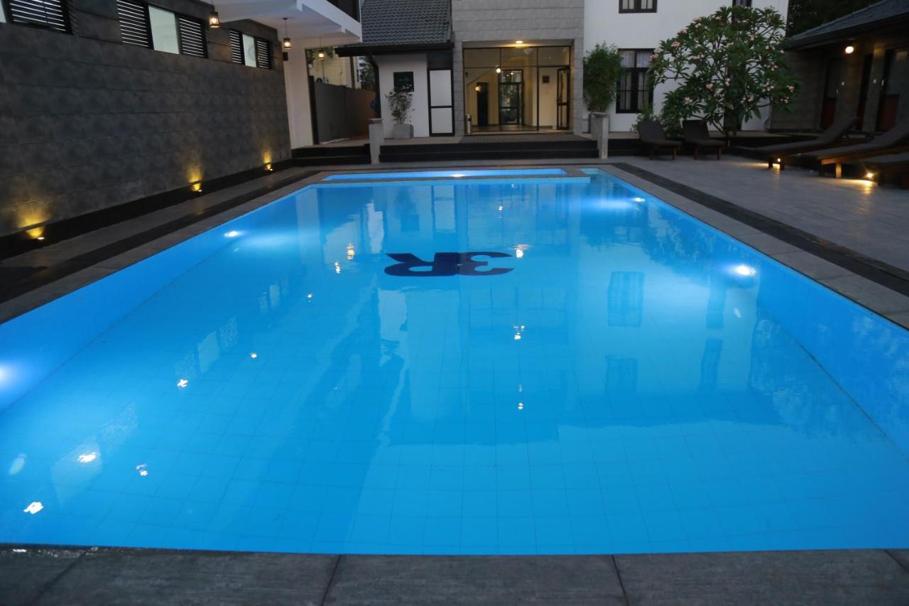 3R Resort Negombo Esterno foto