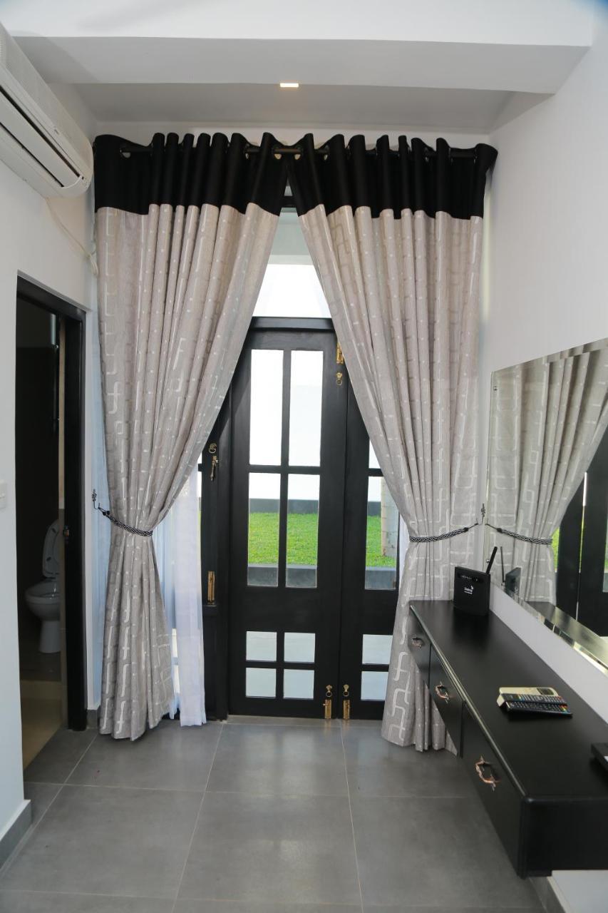3R Resort Negombo Esterno foto