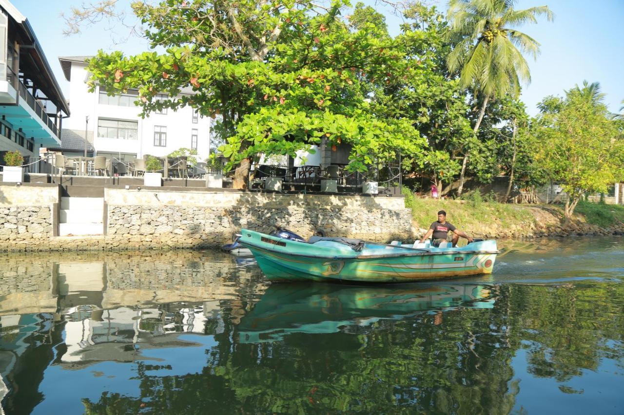 3R Resort Negombo Esterno foto