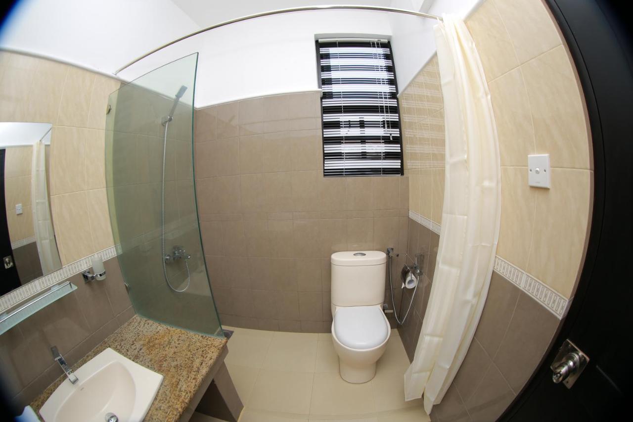 3R Resort Negombo Esterno foto