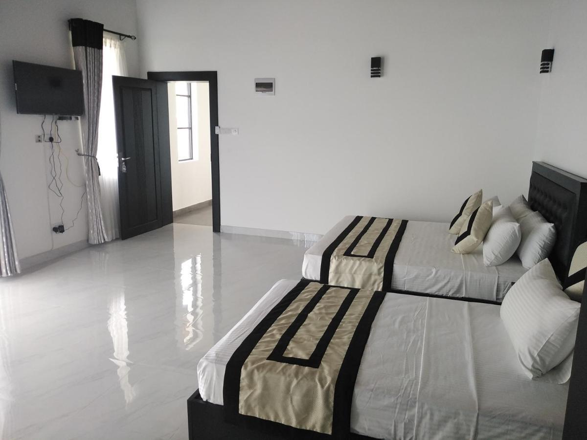 3R Resort Negombo Esterno foto